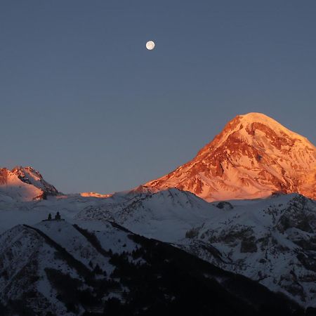 Rooftop Kazbegi Екстериор снимка