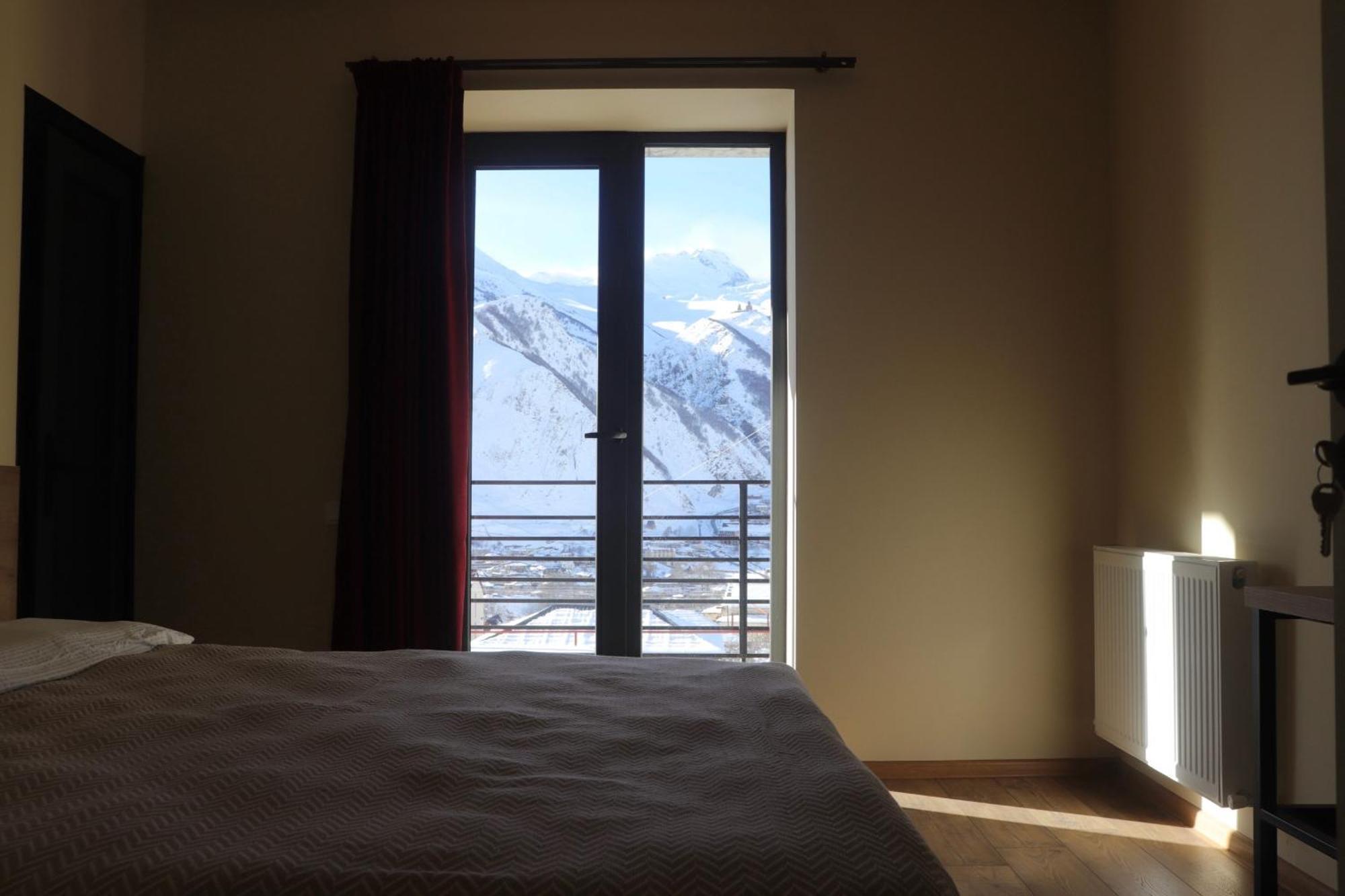 Rooftop Kazbegi Стая снимка